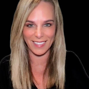 Meet your Posher, Laurie